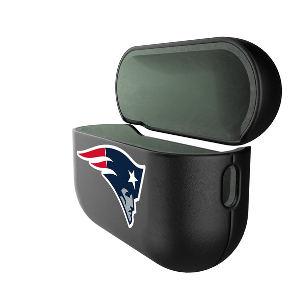 New England Patriots Insignia AirPods AirPod Case Cover Iso.Jpg