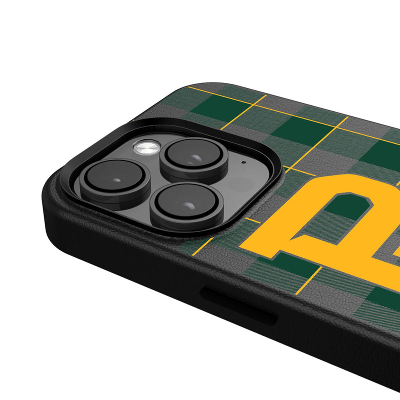 Baylor University Bears Plaid iPhone MagSafe Compatible Phone Case Detail.Jpg