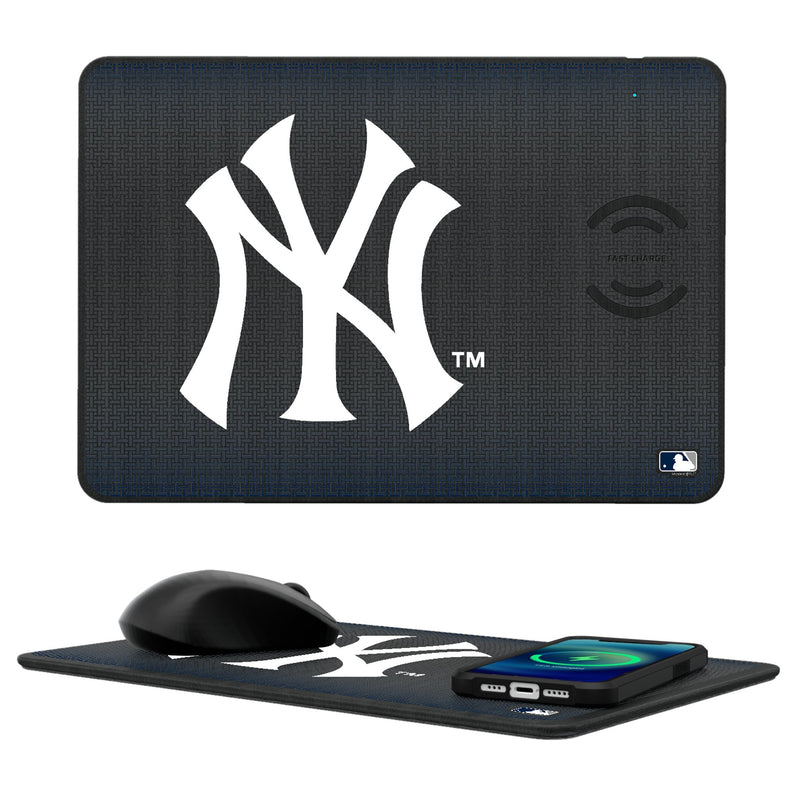 New York Yankees Linen 15-Watt Wireless Charger and Mouse Pad