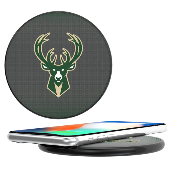 Milwaukee Bucks Linen 15-Watt Wireless Charger