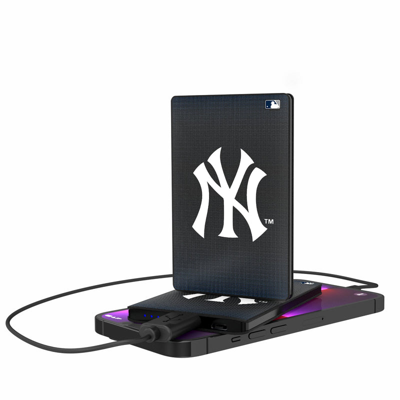 New York Yankees Linen 2500mAh Credit Card Powerbank